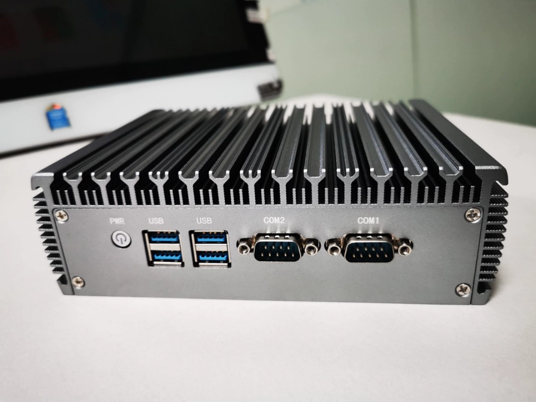 Untuk Mini Industrial PC, Quad - Fanless Industrial Pc Rs485 Core I7 ulasan dan harga